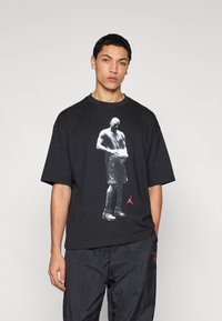 Спортивная майка