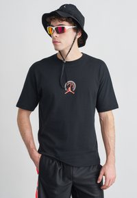 Футболка Футболка