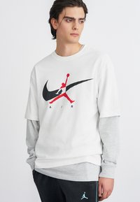 Футболка Футболка