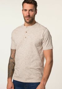 Футболка Футболка