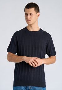 Футболка Футболка