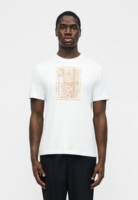 Футболка Футболка