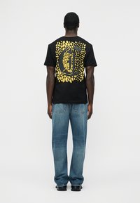 Футболка Футболка