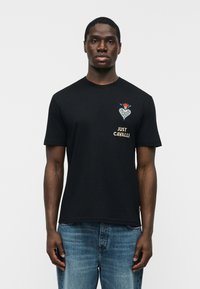 Футболка Футболка