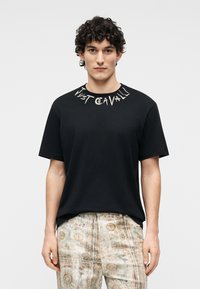 Футболка Футболка