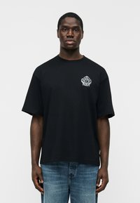 Футболка Футболка