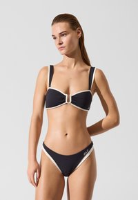 Бикини без бретелек