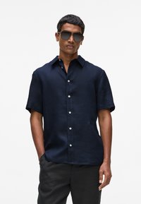 Рубашка с коротким рукавом