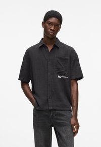 Рубашка с коротким рукавом