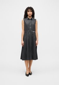 Джинсовое платье