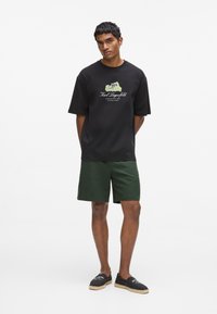 Шорты Шорты