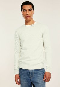 Пуловер Пуловер