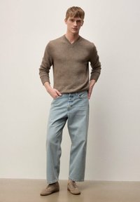 Ботинки на шнуровке