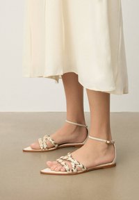 Босоножки Босоножки