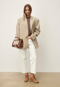 Высокие кеды