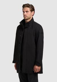 Короткое пальто Короткое пальто