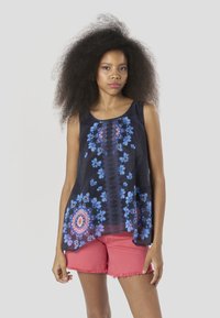 Длинный топ