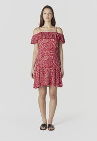 Короткое платье