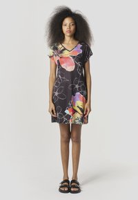 Короткое платье