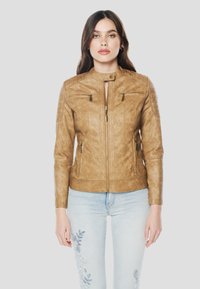 Байкерская куртка