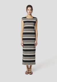 Платье макси