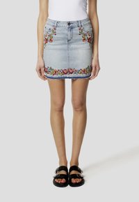 Джинсовая юбка