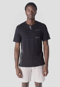 Футболка Футболка