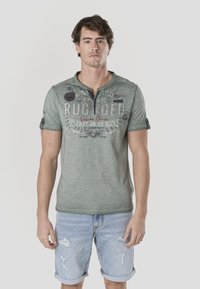 Футболка Футболка