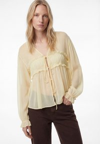 Шифоновая блузка Шифоновая блузка