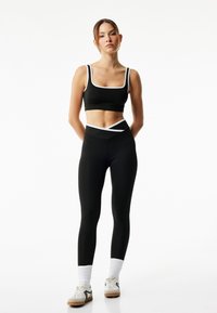 Бюстгальтер без косточек