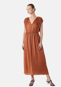 Платье макси Платье макси