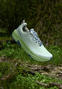 Беговые кроссовки Беговые кроссовки