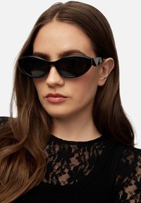 Солнечные очки