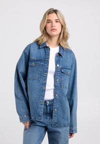 Джинсовая куртка Джинсовая куртка