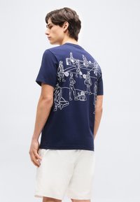 Спортивная майка