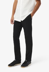 Чиносы Чиносы