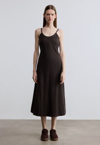 Вязаное платье