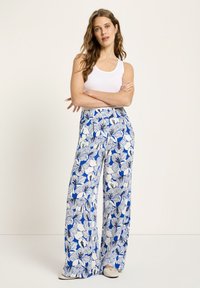 Широкие брюки