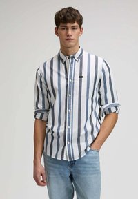 Рубашка Рубашка