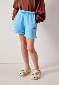 Спортивные штаны