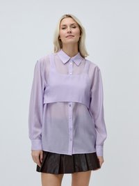 Атласная блузка