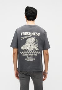 Футболка Футболка