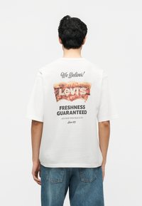 Футболка Футболка