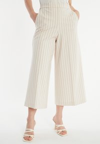 Широкие брюки