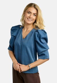 Блузка Блузка