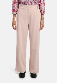 Широкие брюки Широкие брюки