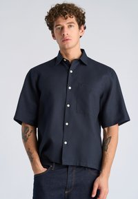 Рубашка с коротким рукавом