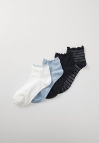 Короткие носки