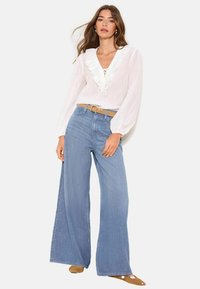 Блузка Блузка