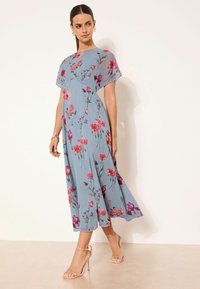 Платье макси